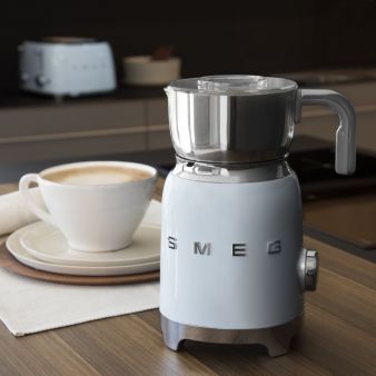 SMEG-Milchaufschaeumer.jpg