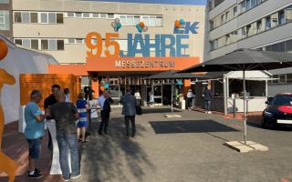 EKservicegroupEK-Live-2020.jpg