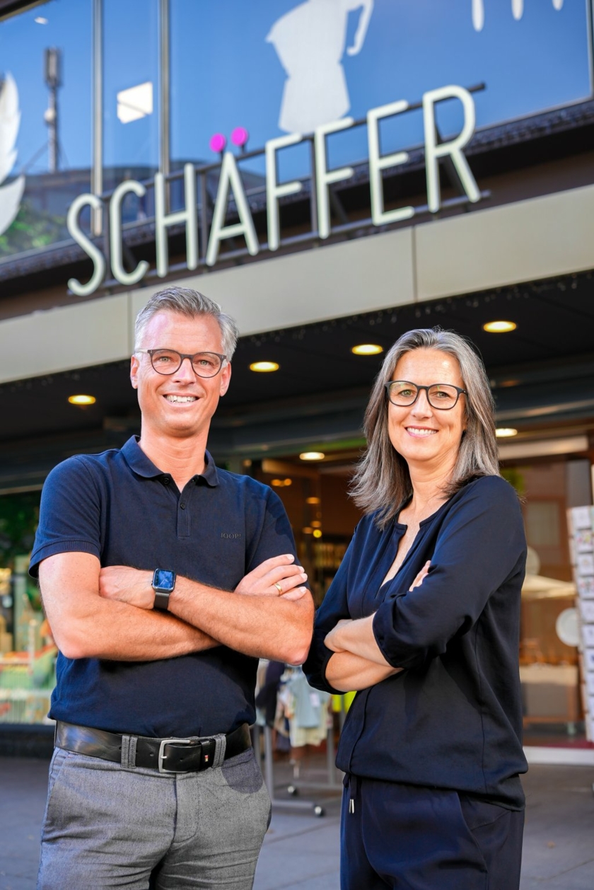 Schaeffer-GFs-Tobias-Schonebeck-und-Vanessa-Waldvogel-Copyright-Carl-Schaeffer-GmbH---Co--KG.jpg