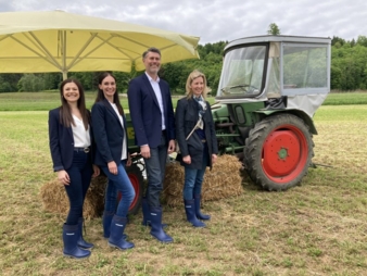 Liebherr-Pressevent-Team.jpg
