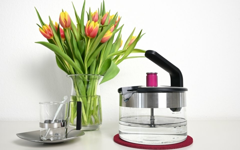 Kezzel: Wasserkocher für Induktion