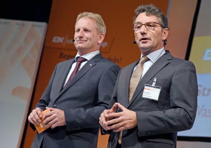 ek-servicegroup-09.jpg